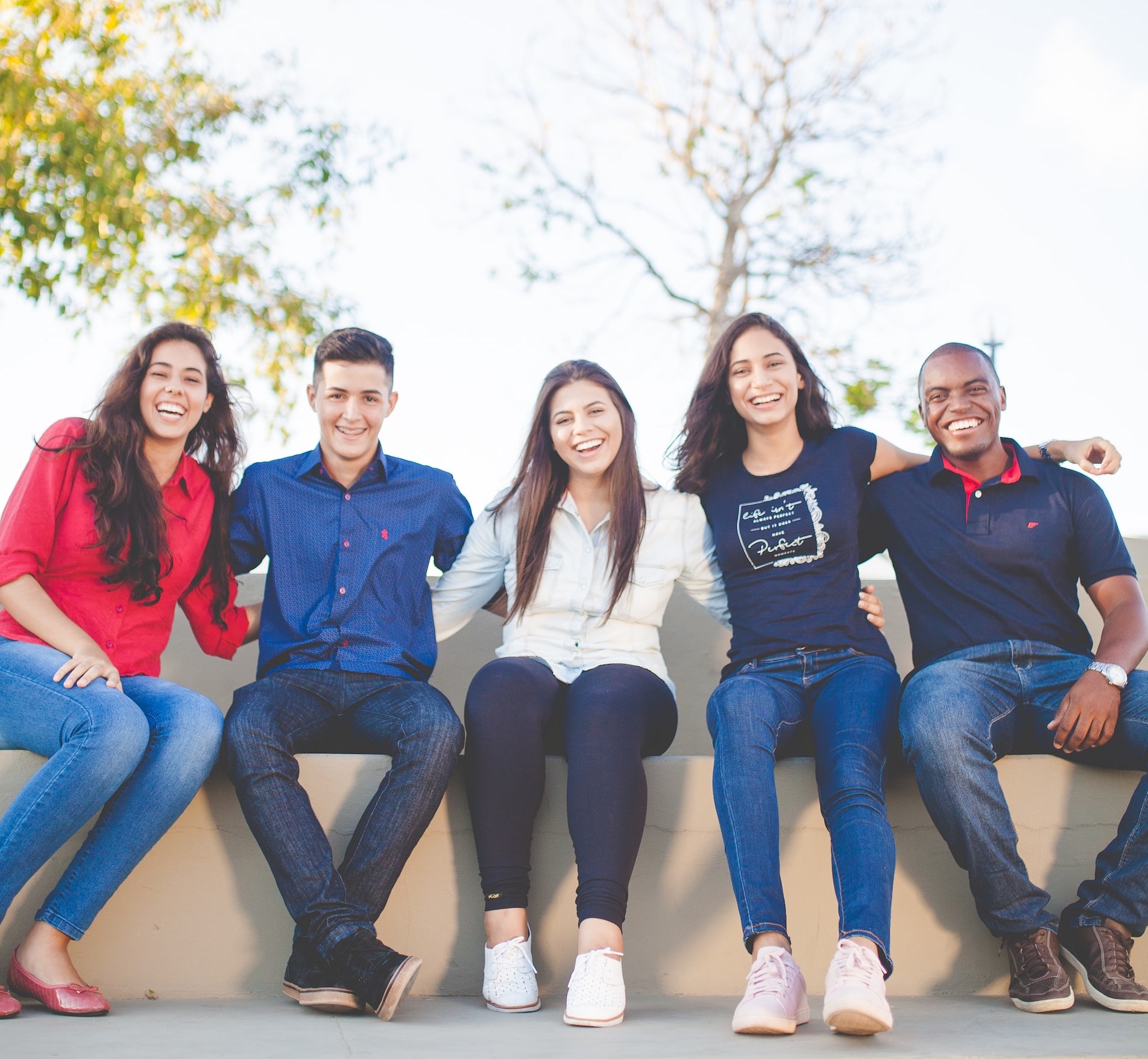 Top 10 US University Scholarships For International Students - 2023( Apply Now)